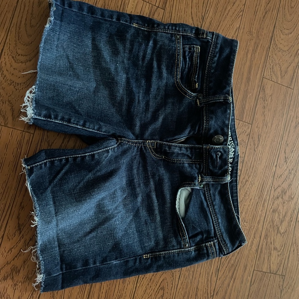 American eagle size 8 Jean shorts